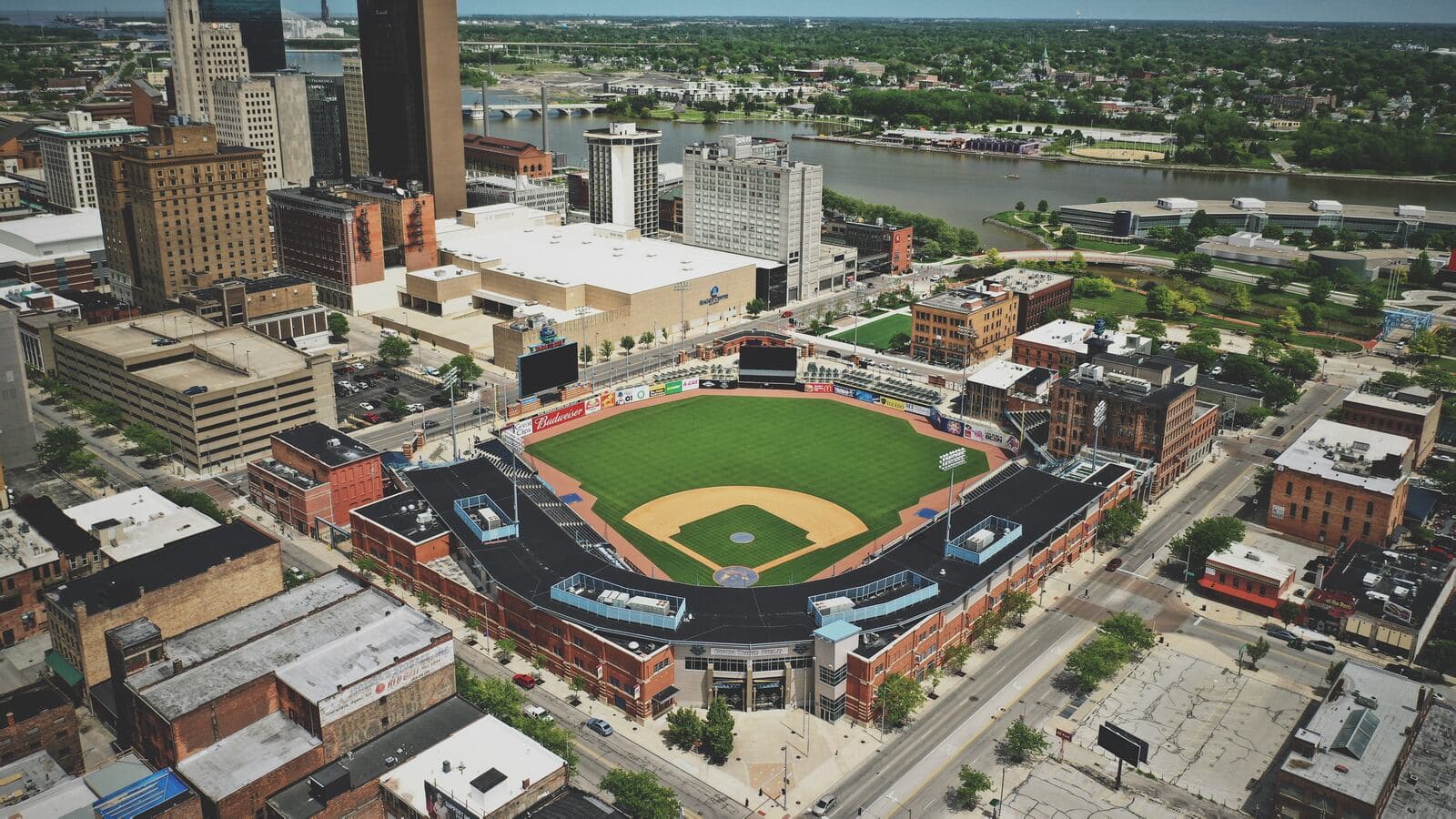 HISTORIC HURON: Revitalizing Toledo’s Stadium District Corridor